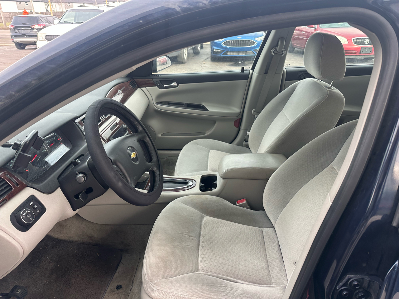 Chevrolet Impala 4dr Sdn LT Retail 2011