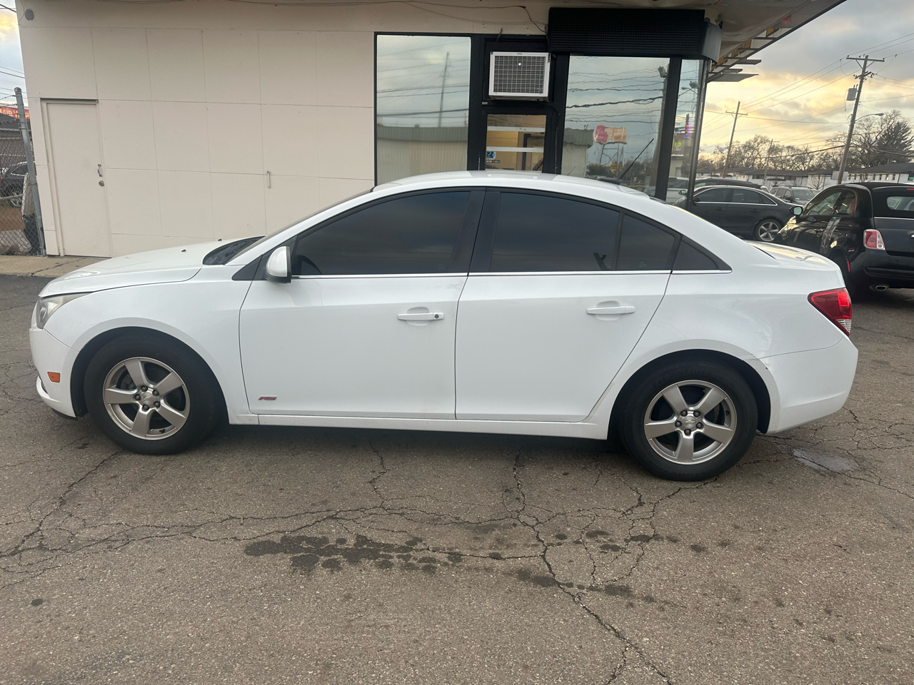 Chevrolet Cruze 4dr Sdn LT w/1LT 2012