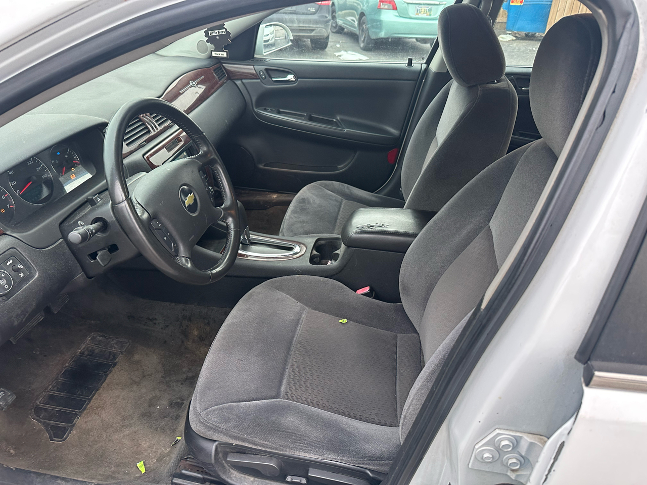 Chevrolet Impala 4dr Sdn LT Fleet 2011