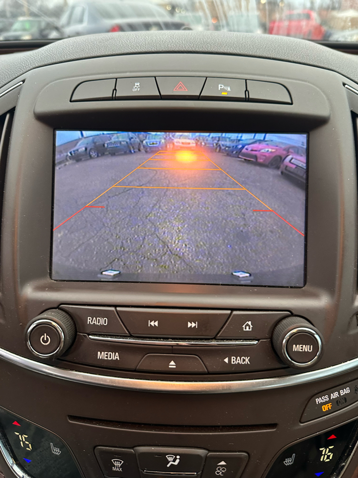 Buick Regal 4dr Sdn Premium I FWD 2015