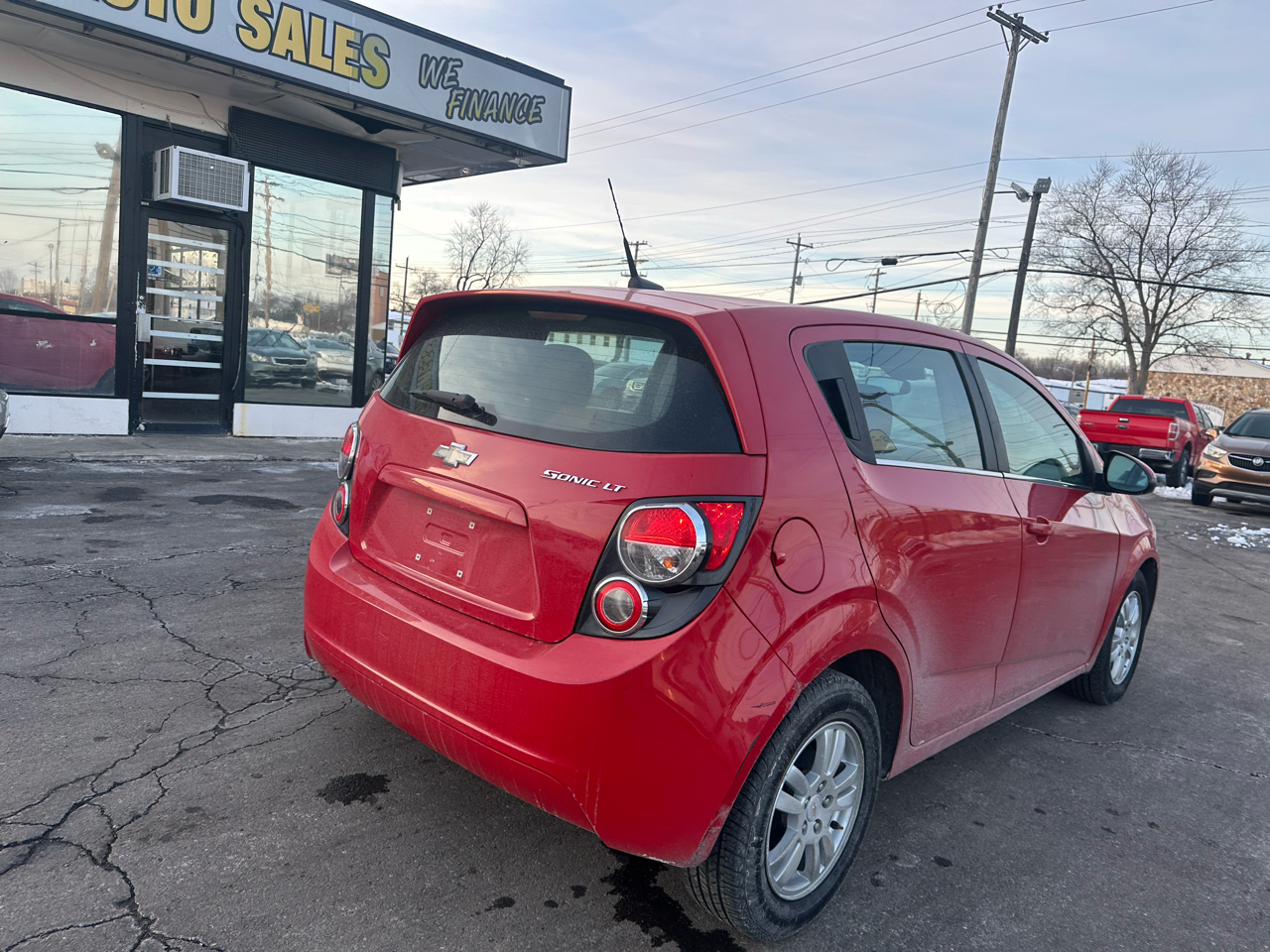 Chevrolet Sonic 5dr HB LT 2LT 2012