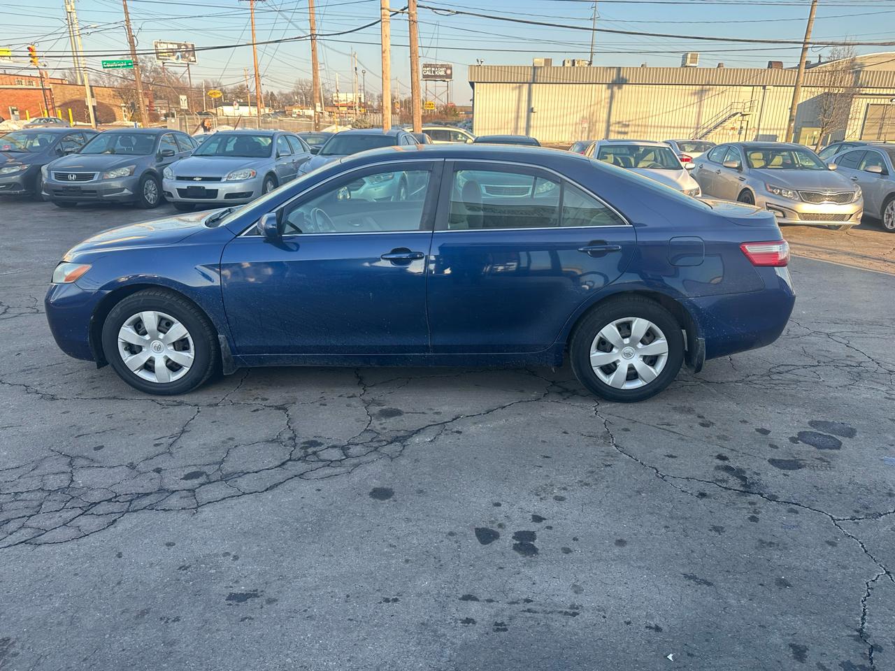 Toyota Camry 4dr Sdn I4 Man LE (Natl) 2008