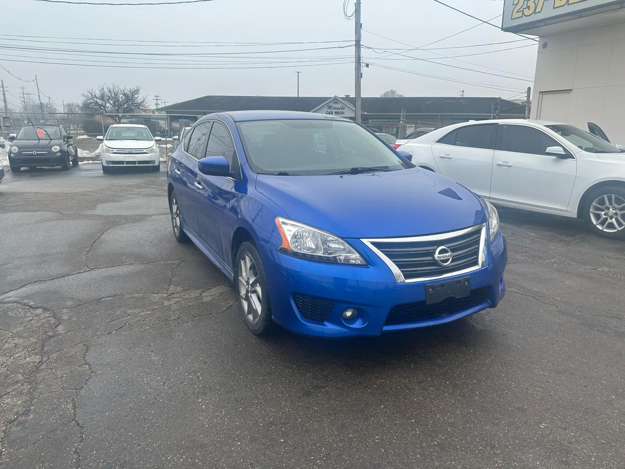 Nissan Sentra 4dr Sdn I4 CVT SR 2014
