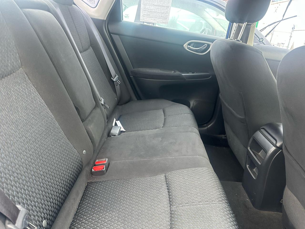 Nissan Sentra 4dr Sdn I4 CVT SR 2014