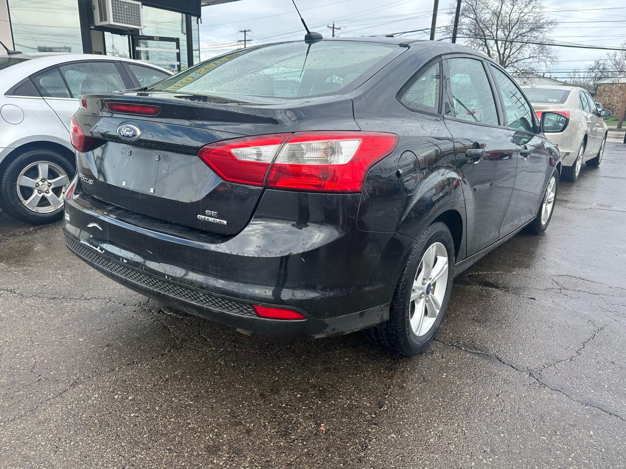 Ford Focus 4dr Sdn SE 2013