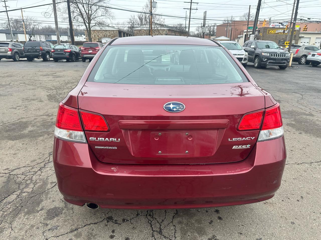 Subaru Legacy 4dr Sdn H4 Auto 2.5i Prem All-Wthr/Moon 2010