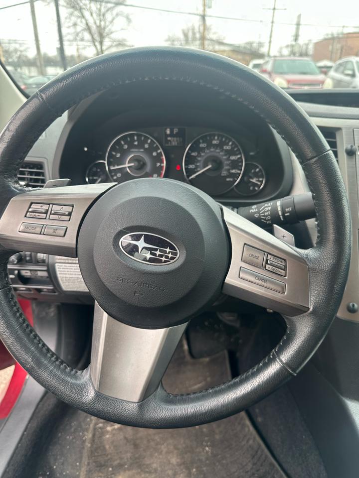 Subaru Legacy 4dr Sdn H4 Auto 2.5i Prem All-Wthr/Moon 2010