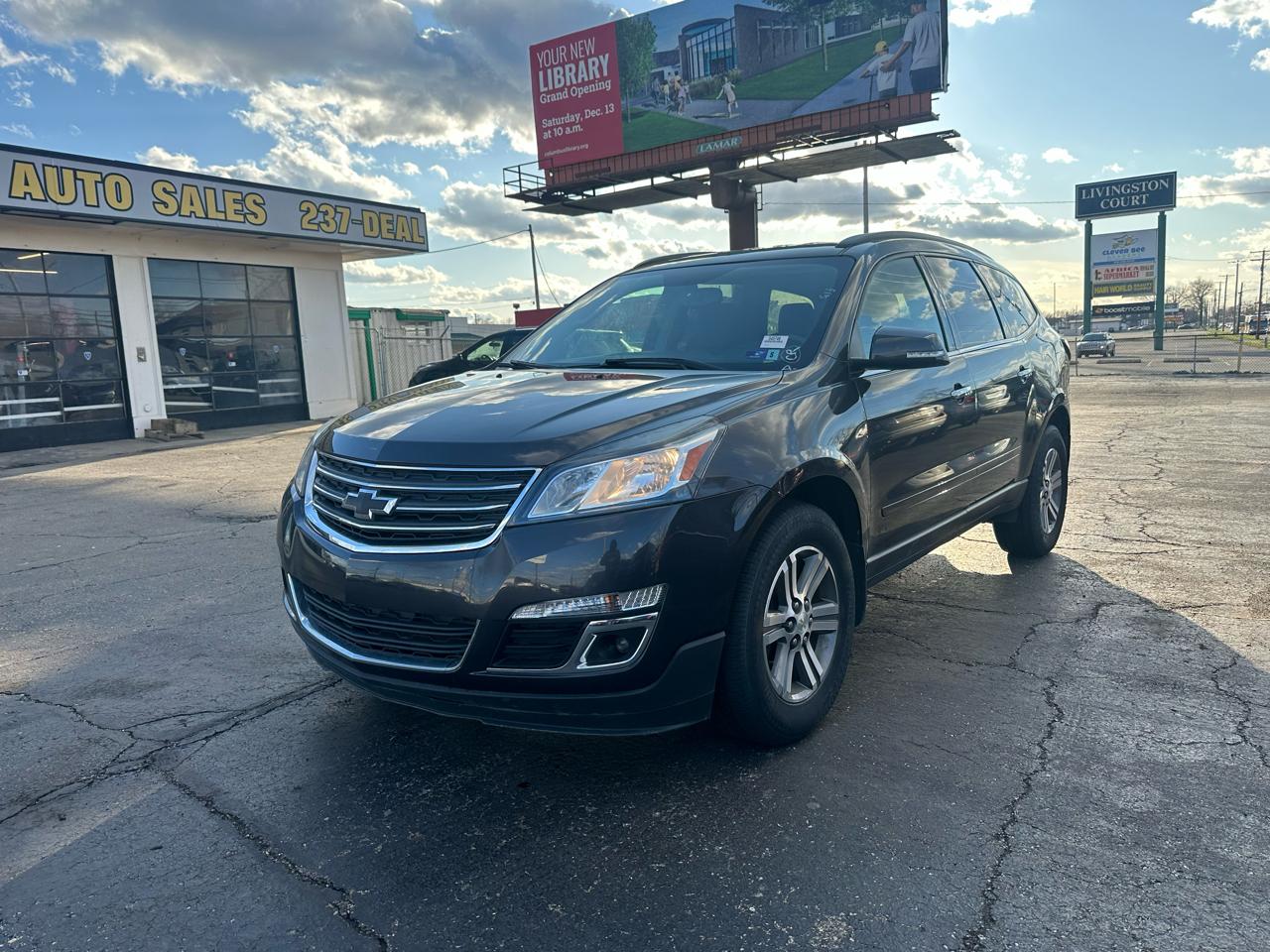 2017 Chevrolet Traverse AWD 4dr LT w/1LT