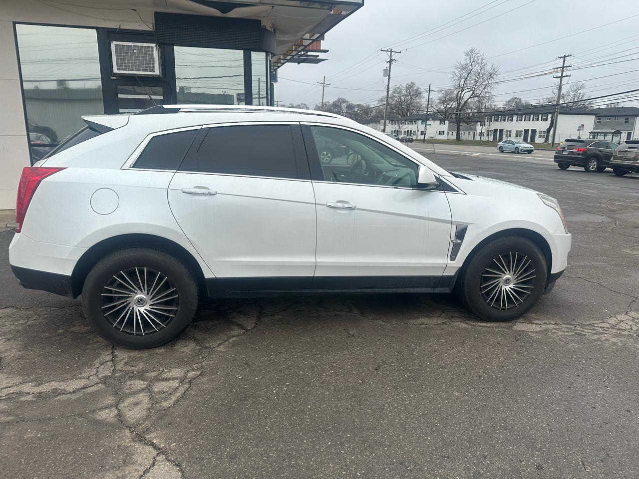 Cadillac SRX FWD 4dr Luxury Collection 2011