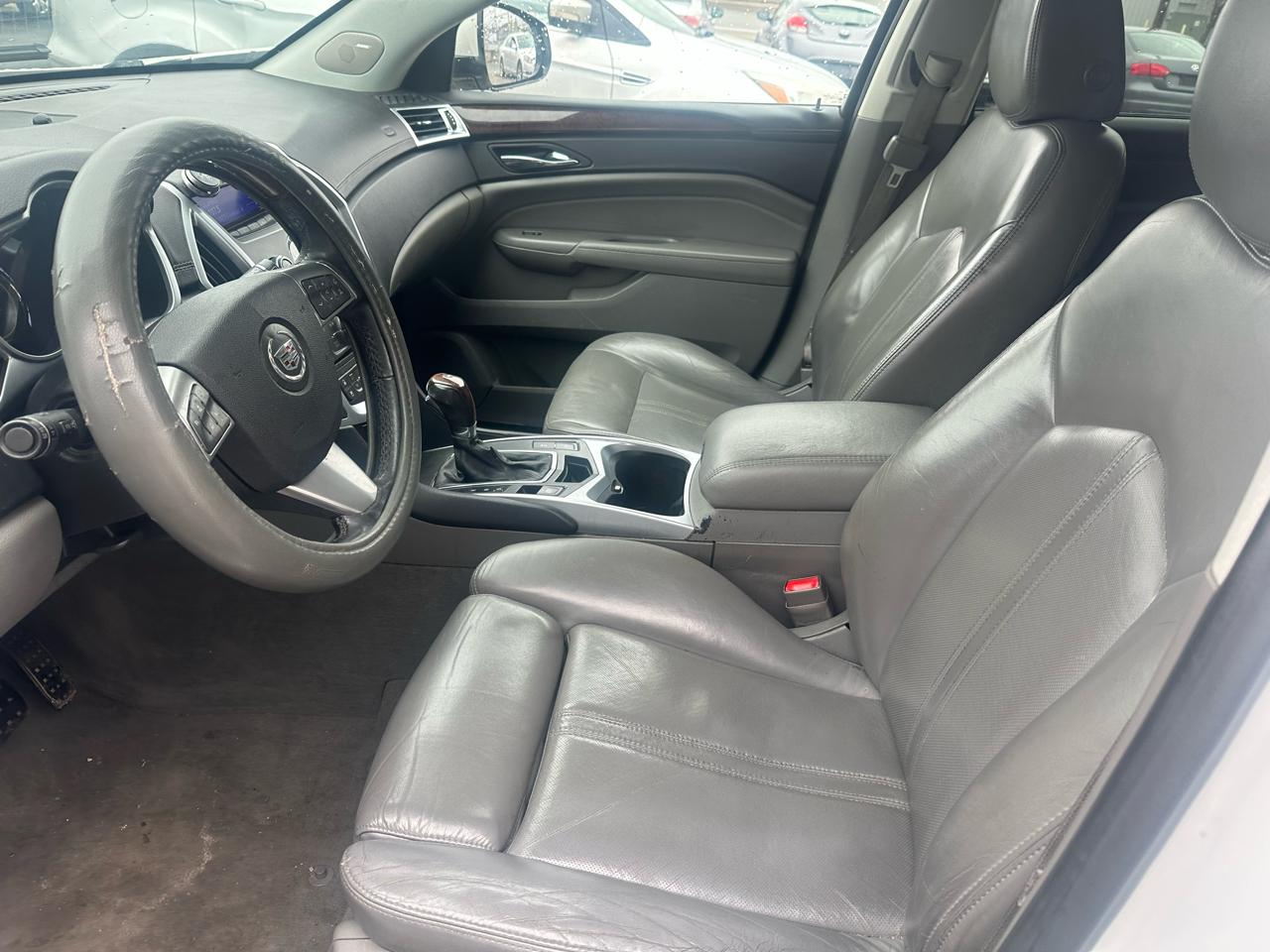 Cadillac SRX FWD 4dr Luxury Collection 2011