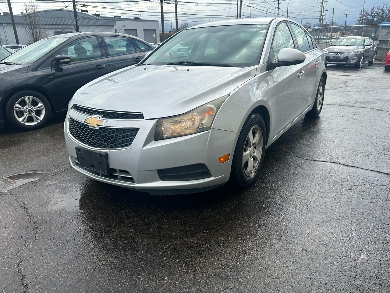 2013 Chevrolet Cruze 4dr Sdn Auto 1LT