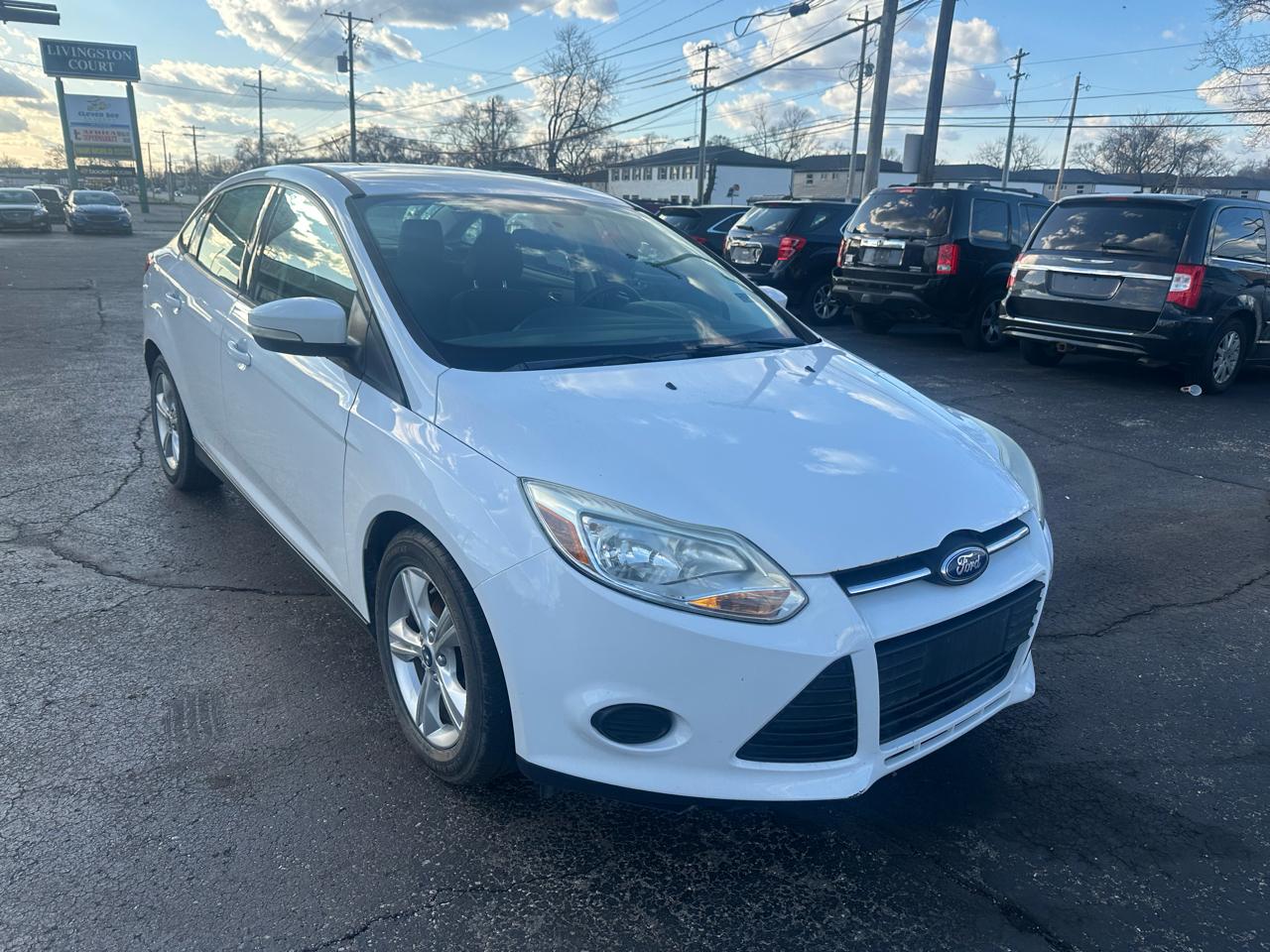 Ford Focus 4dr Sdn SE 2013