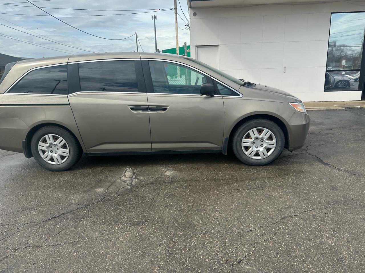 Honda Odyssey 5dr LX 2013