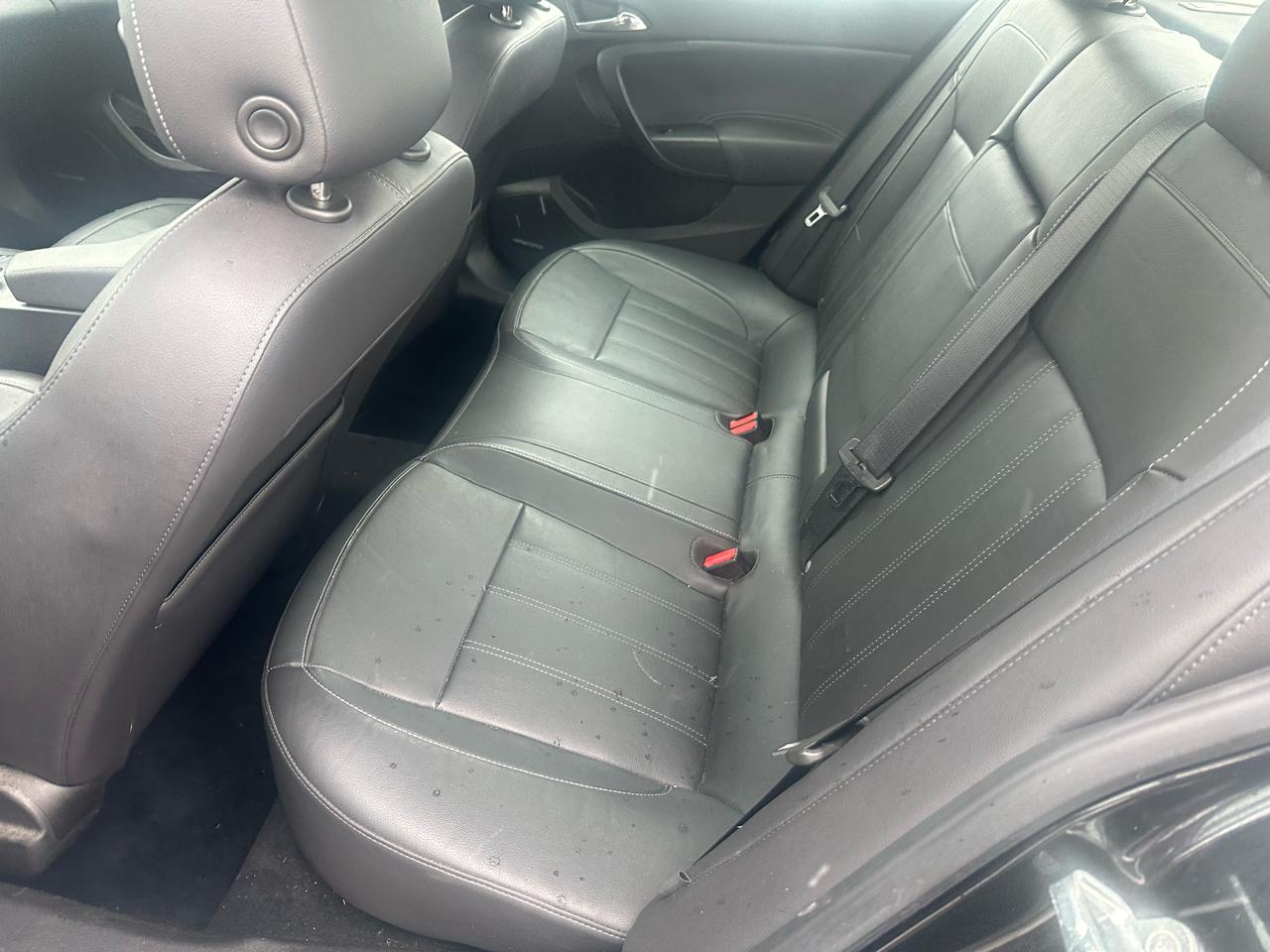 Buick Regal 4dr Sdn CXL RL6 (Russelsheim) *Ltd Avail* 2011