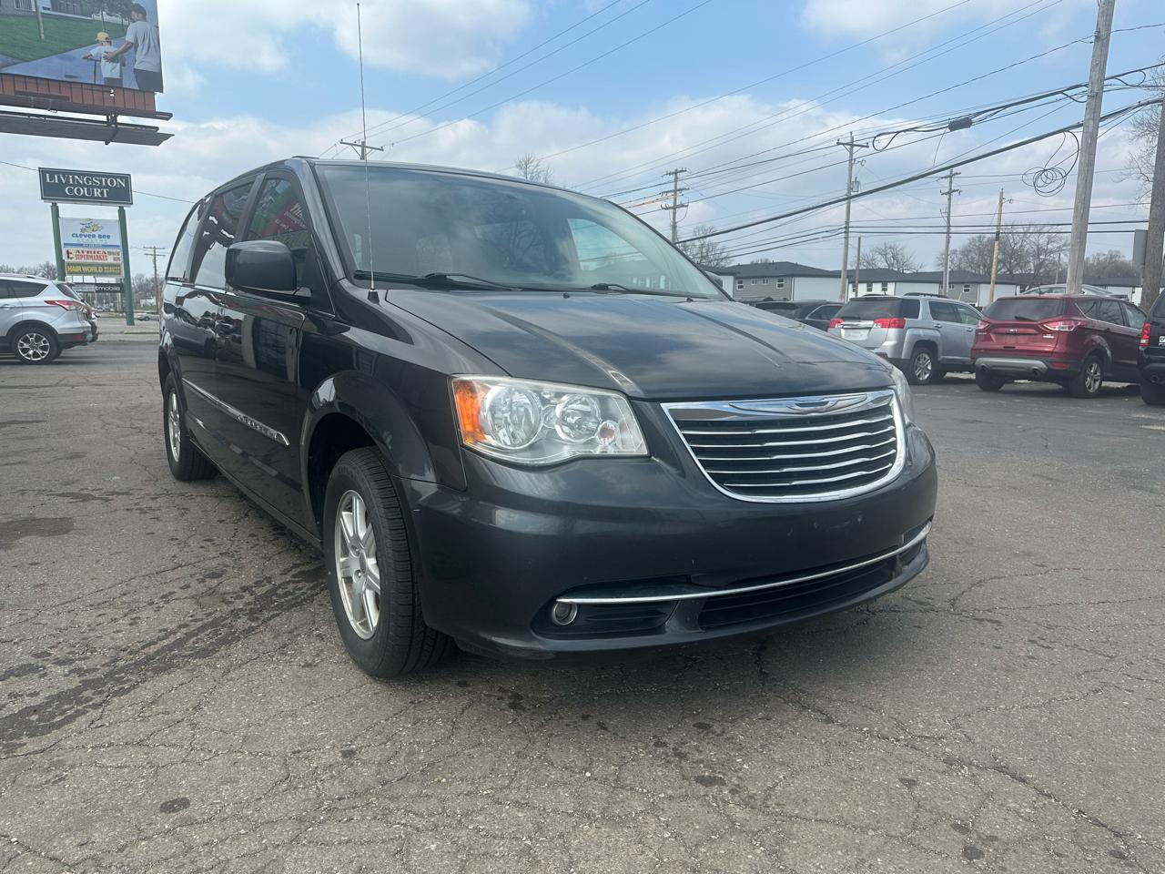 Chrysler Town & Country 4dr Wgn Touring 2012