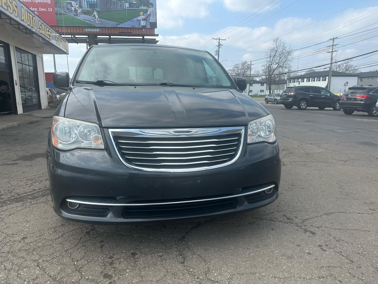 Chrysler Town & Country 4dr Wgn Touring 2012