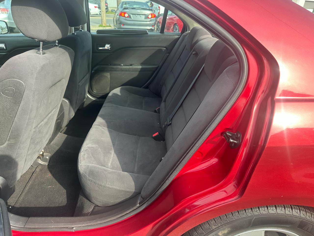 Ford Fusion 4dr Sdn I4 SE FWD 2008