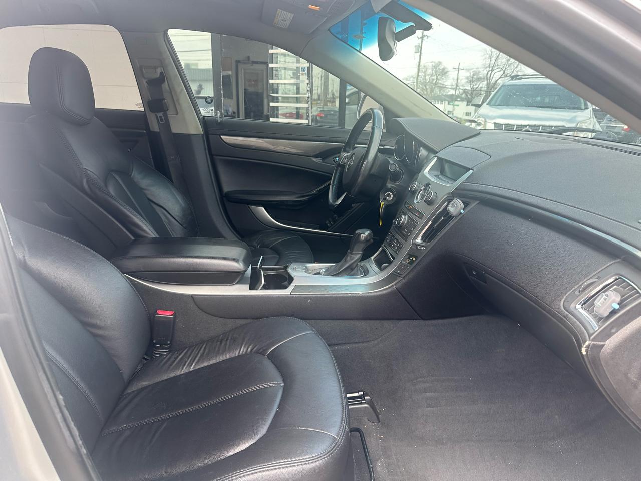 Cadillac CTS Sedan 4dr Sdn 3.0L AWD 2011