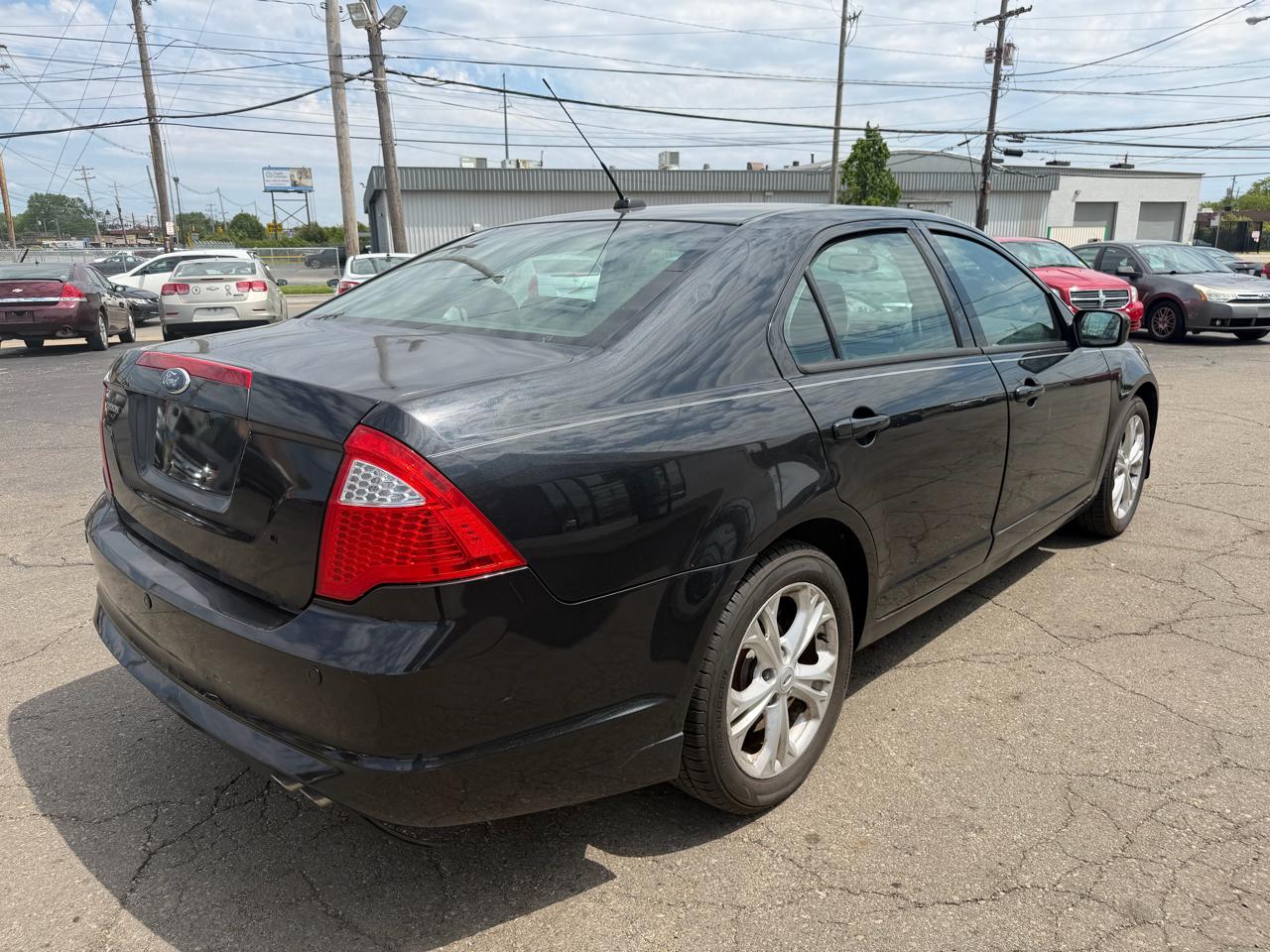 Ford Fusion 4dr Sdn SE FWD 2010