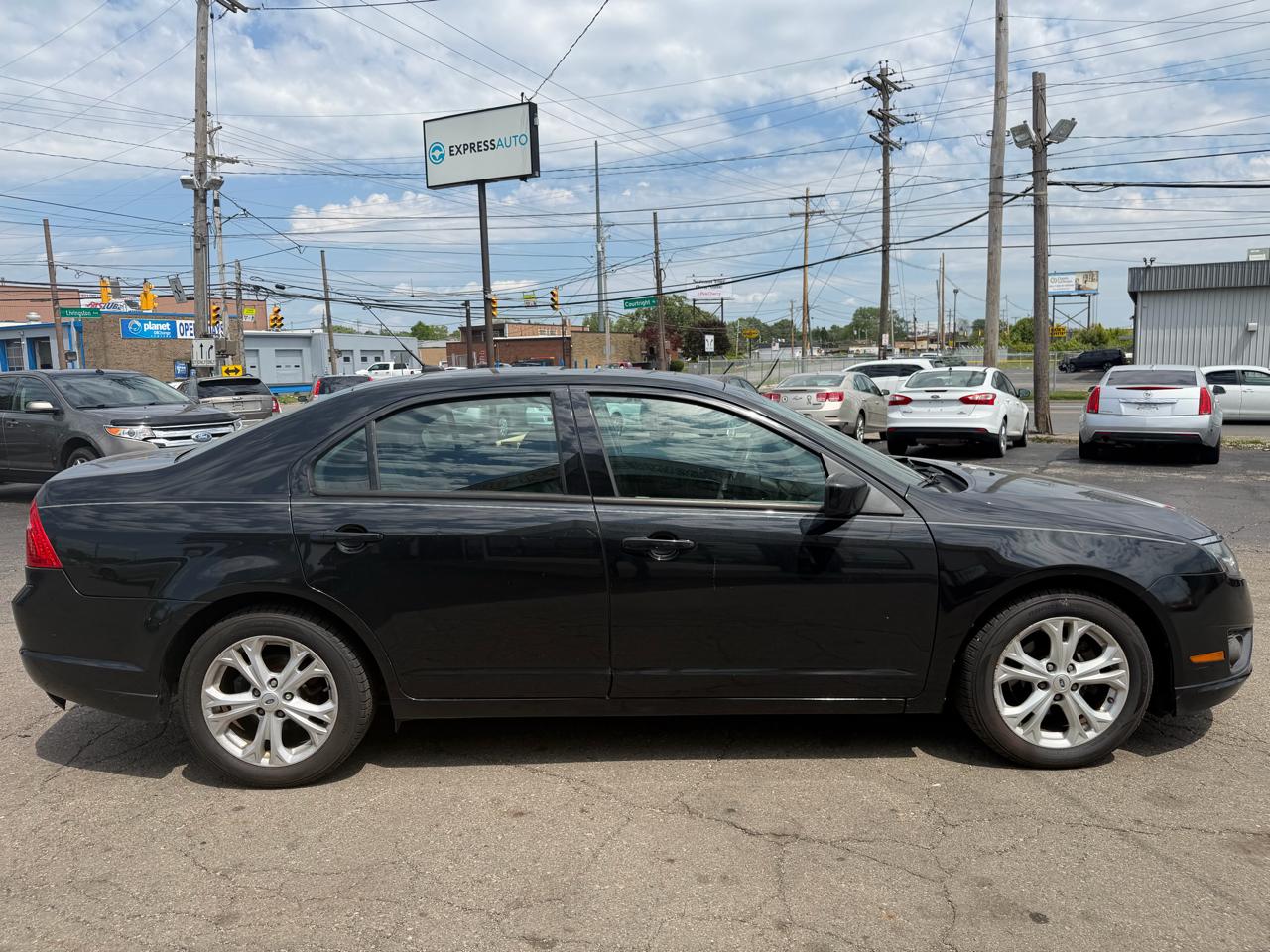 Ford Fusion 4dr Sdn SE FWD 2010