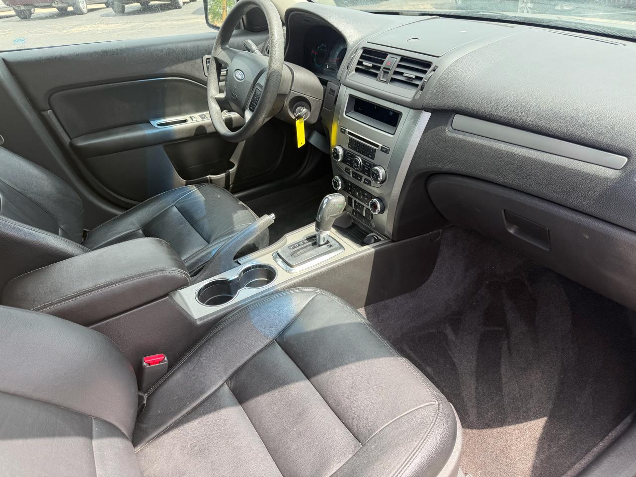 Ford Fusion 4dr Sdn SE FWD 2010