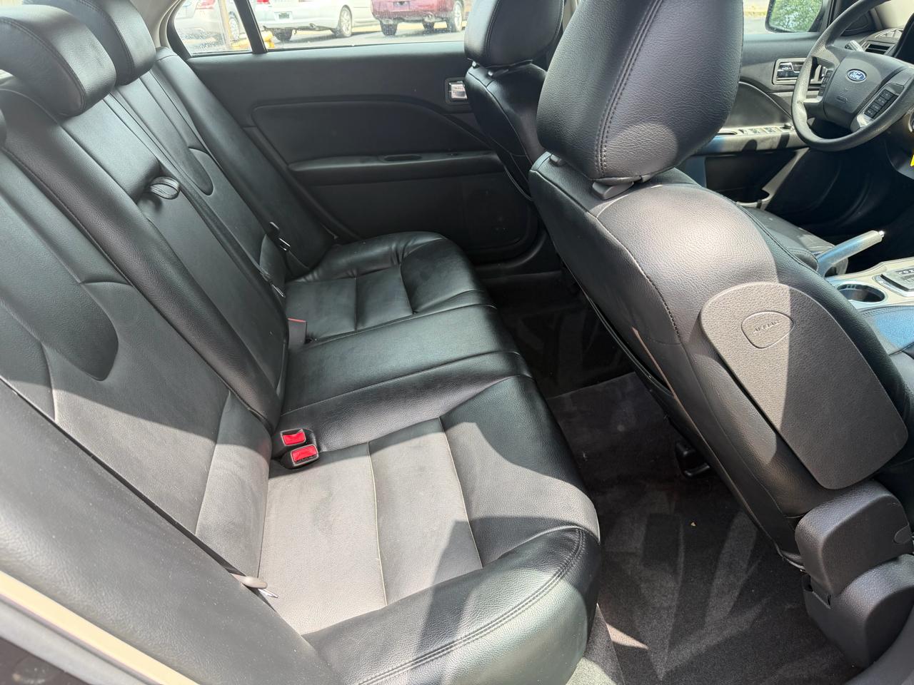 Ford Fusion 4dr Sdn SE FWD 2010