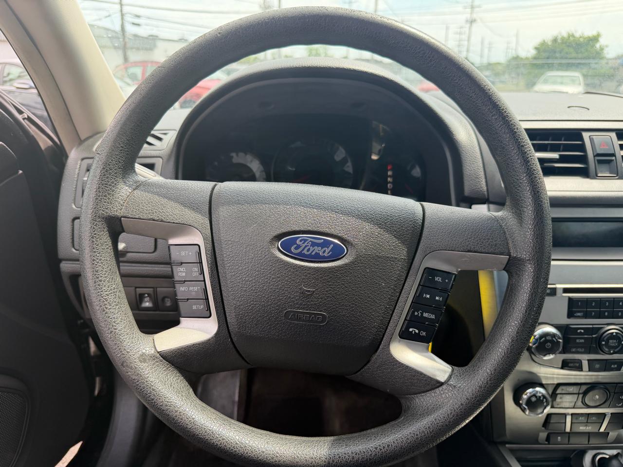 Ford Fusion 4dr Sdn SE FWD 2010