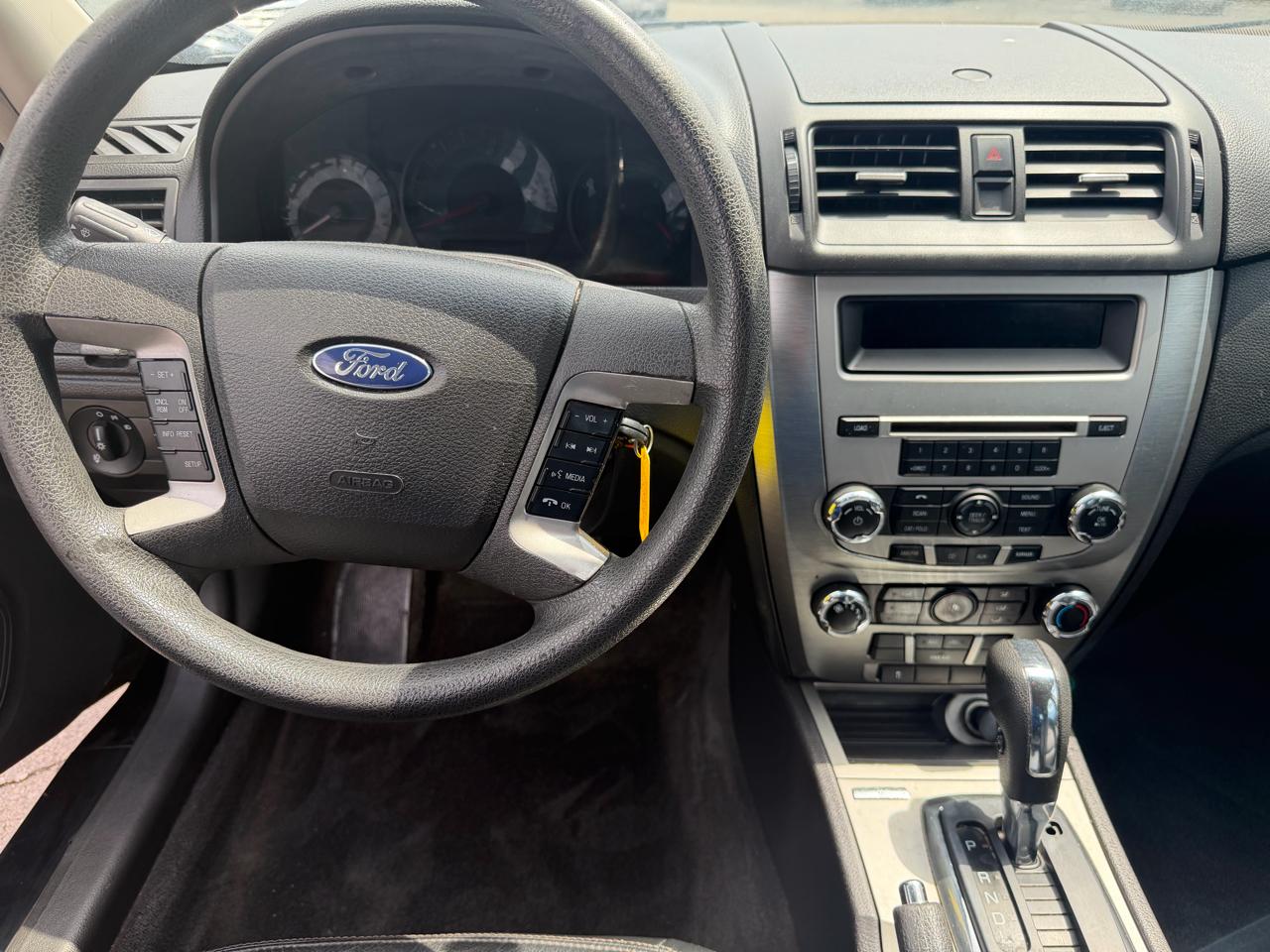 Ford Fusion 4dr Sdn SE FWD 2010