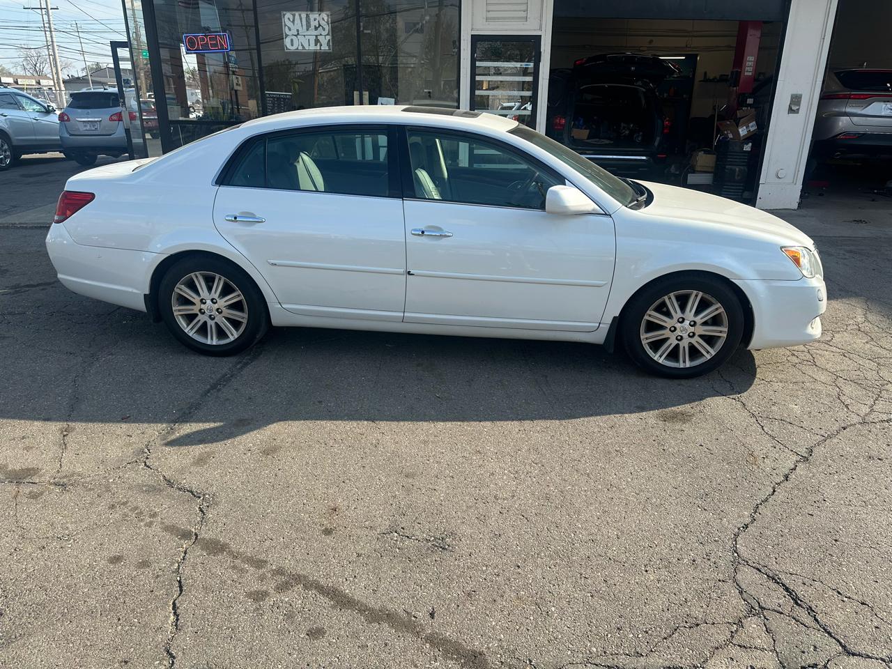 Toyota Avalon 4dr Sdn Touring (Natl) 2008