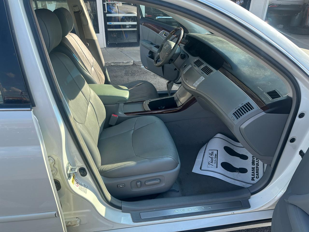 Toyota Avalon 4dr Sdn Touring (Natl) 2008