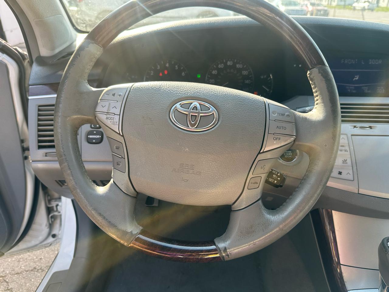 Toyota Avalon 4dr Sdn Touring (Natl) 2008