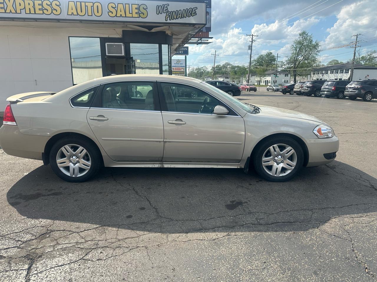 Chevrolet Impala 4dr Sdn LT Retail 2011