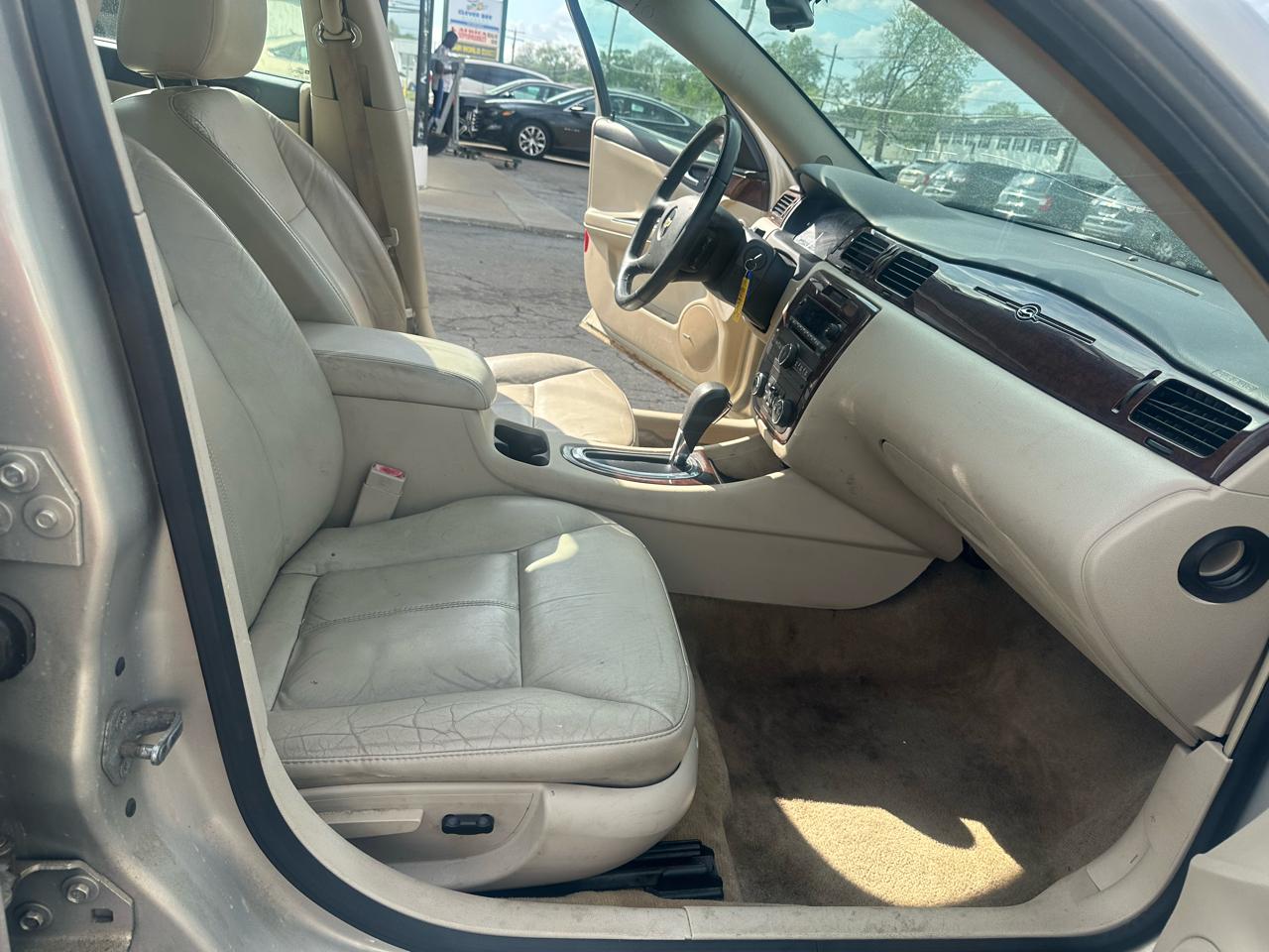 Chevrolet Impala 4dr Sdn LT Retail 2011