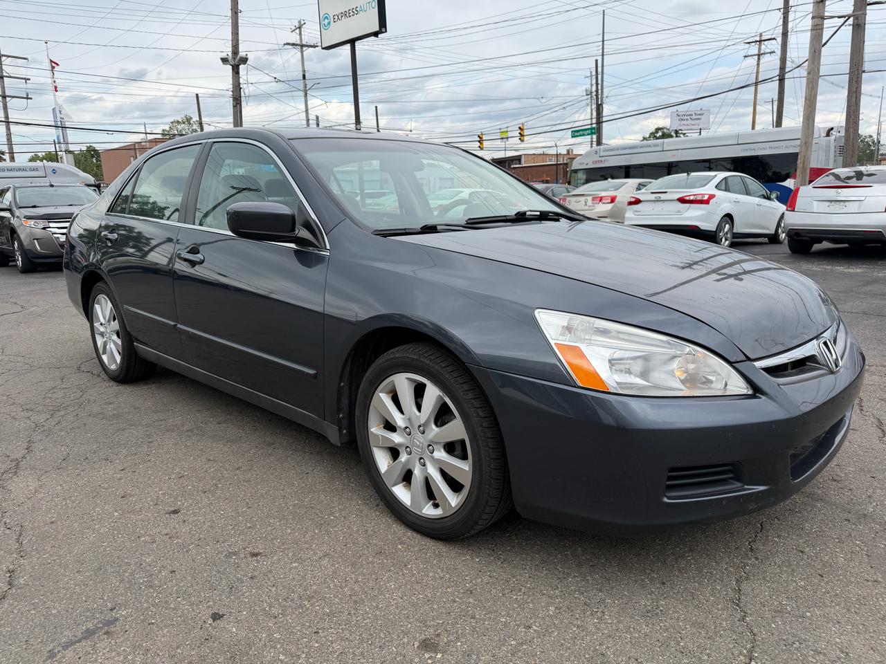 Honda Accord Sdn LX V6 AT 2006