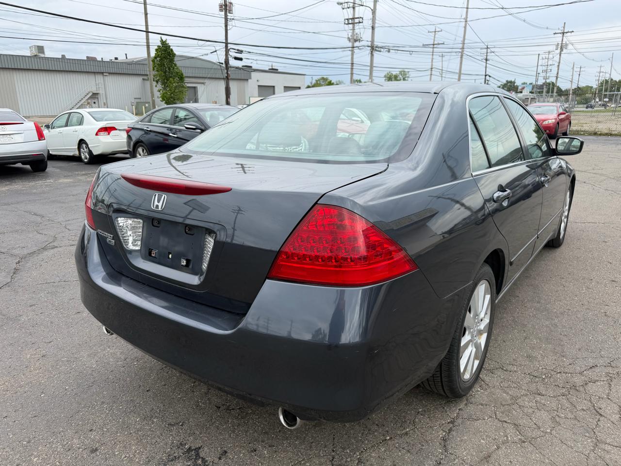 Honda Accord Sdn LX V6 AT 2006