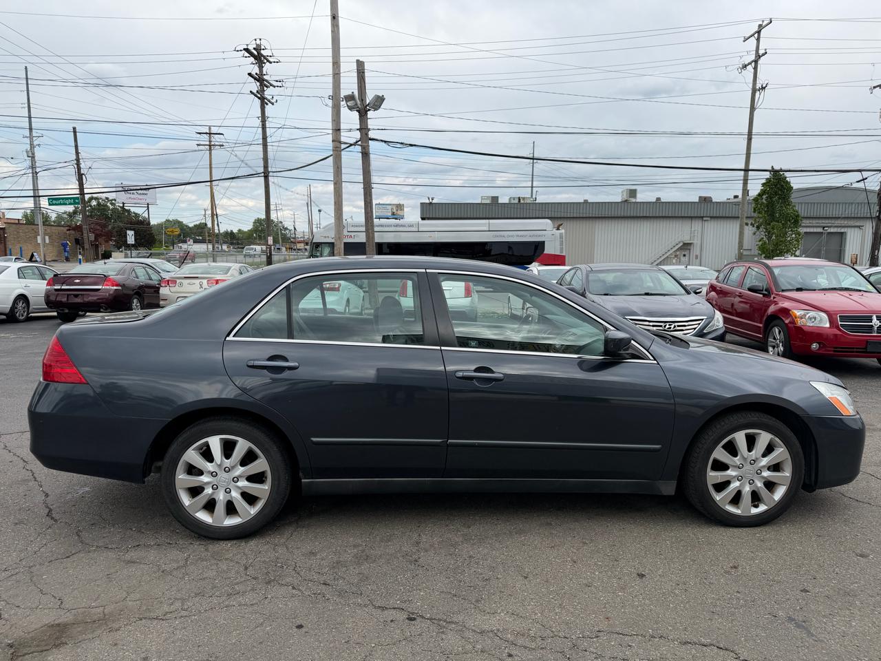 Honda Accord Sdn LX V6 AT 2006