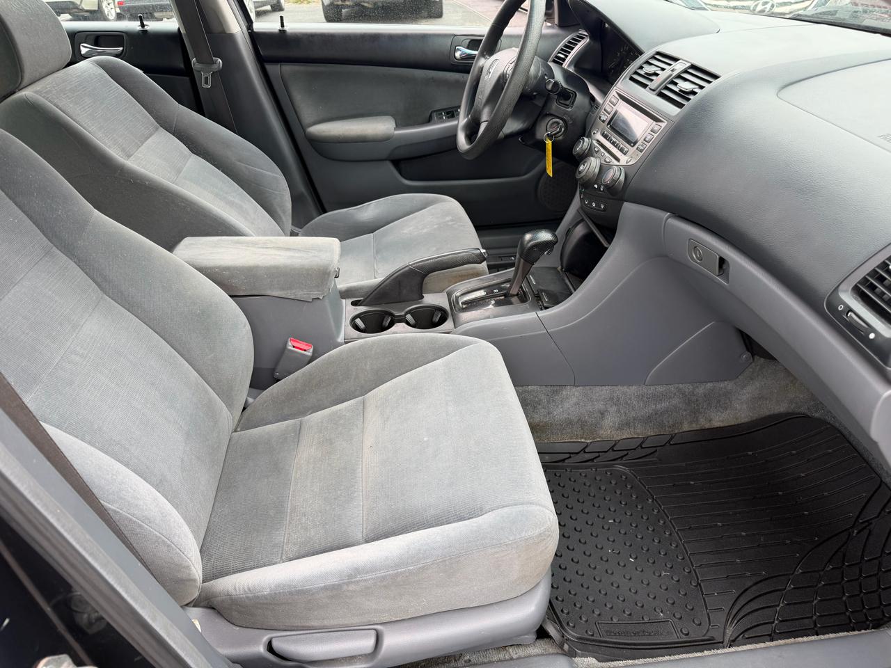 Honda Accord Sdn LX V6 AT 2006