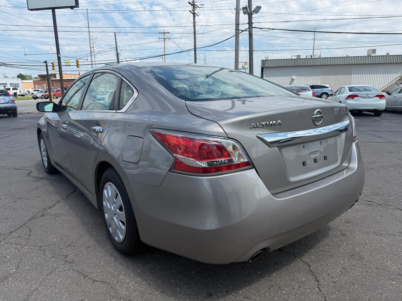 Nissan Altima 4dr Sdn I4 2.5 S 2015