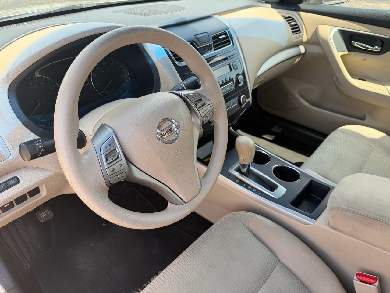 Nissan Altima 4dr Sdn I4 2.5 S 2015