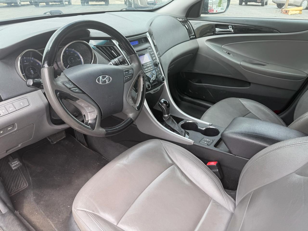 Hyundai Sonata 4dr Sdn 2.4L Auto Limited 2012