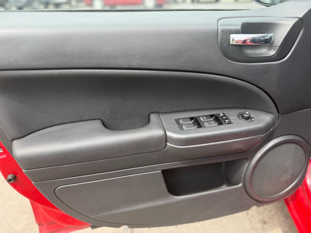 Dodge Caliber 4dr HB SXT 2012