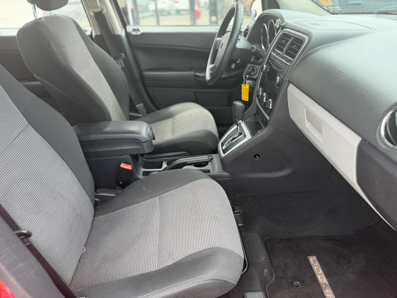 Dodge Caliber 4dr HB SXT 2012
