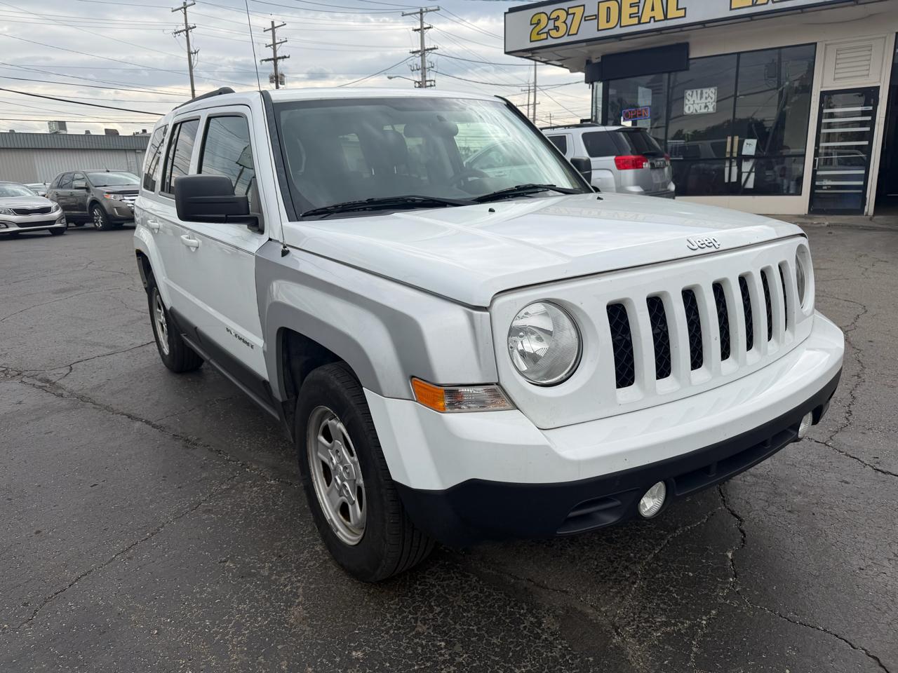 Jeep Patriot FWD 4dr Sport 2015