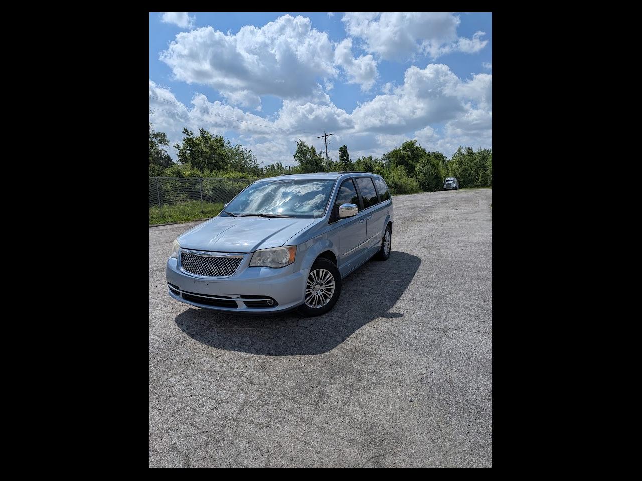 2013 Chrysler Town & Country 4dr Wgn Touring-L