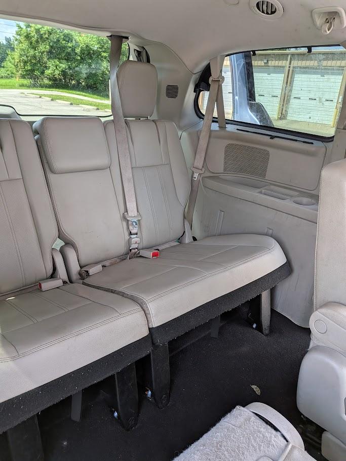Chrysler Town & Country 4dr Wgn Touring-L 2013