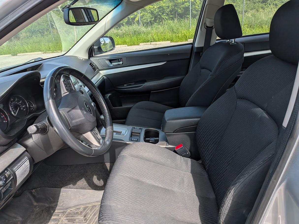 Subaru Legacy 4dr Sdn H4 Auto 2.5i Premium 2012