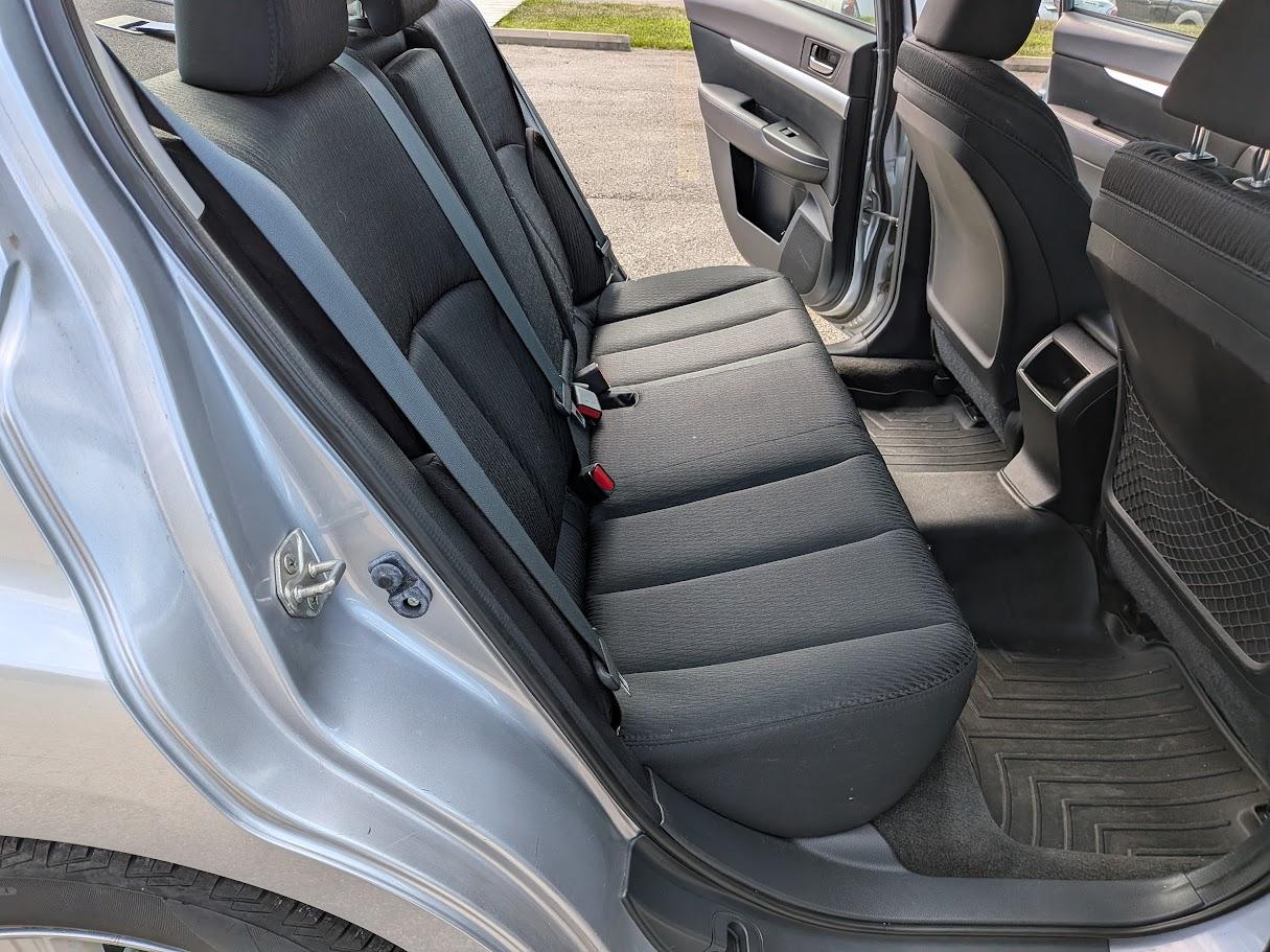 Subaru Legacy 4dr Sdn H4 Auto 2.5i Premium 2012