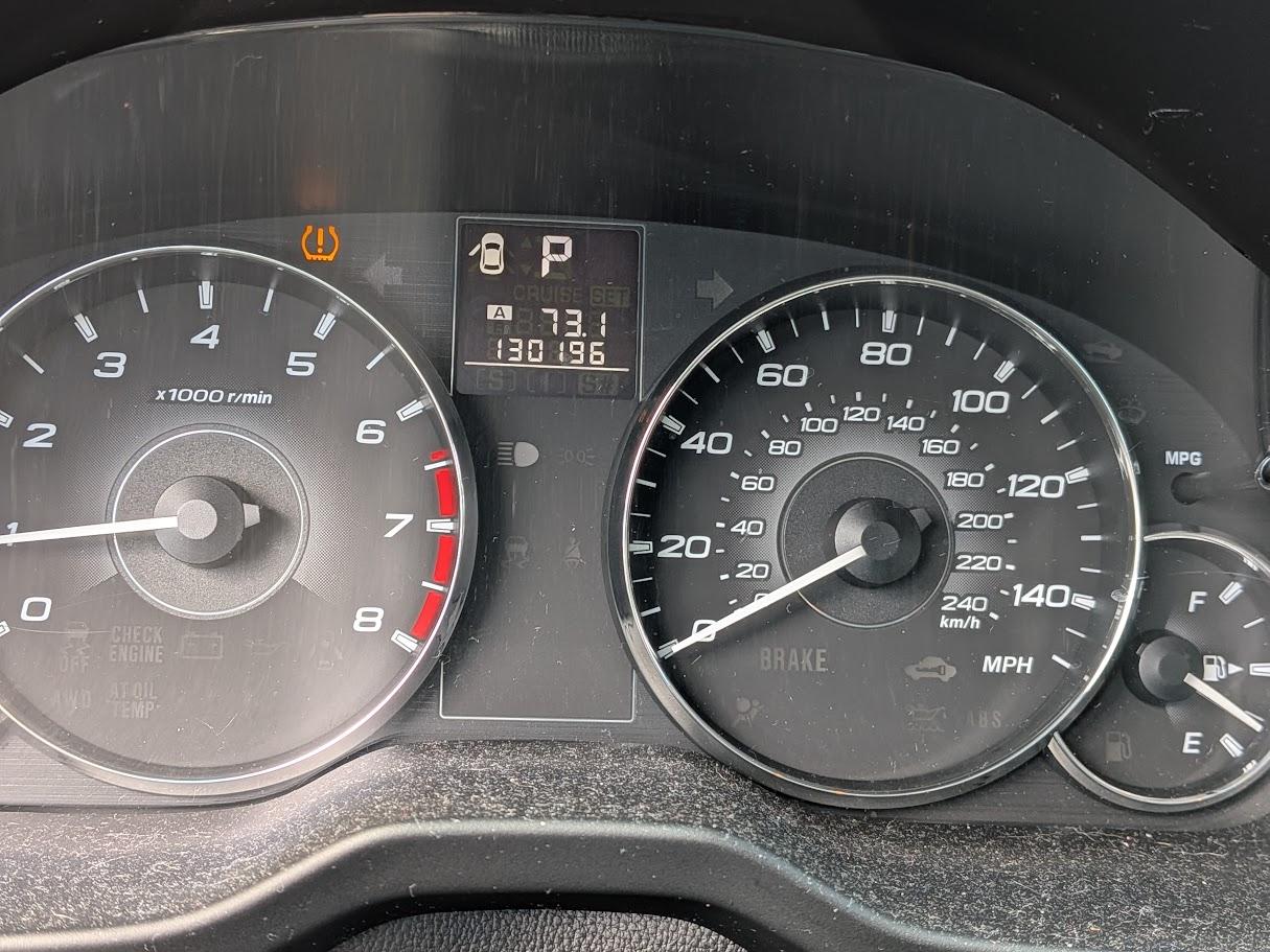 Subaru Legacy 4dr Sdn H4 Auto 2.5i Premium 2012