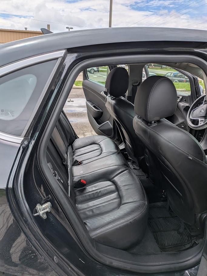 Buick Verano 4dr Sdn Leather Group 2014