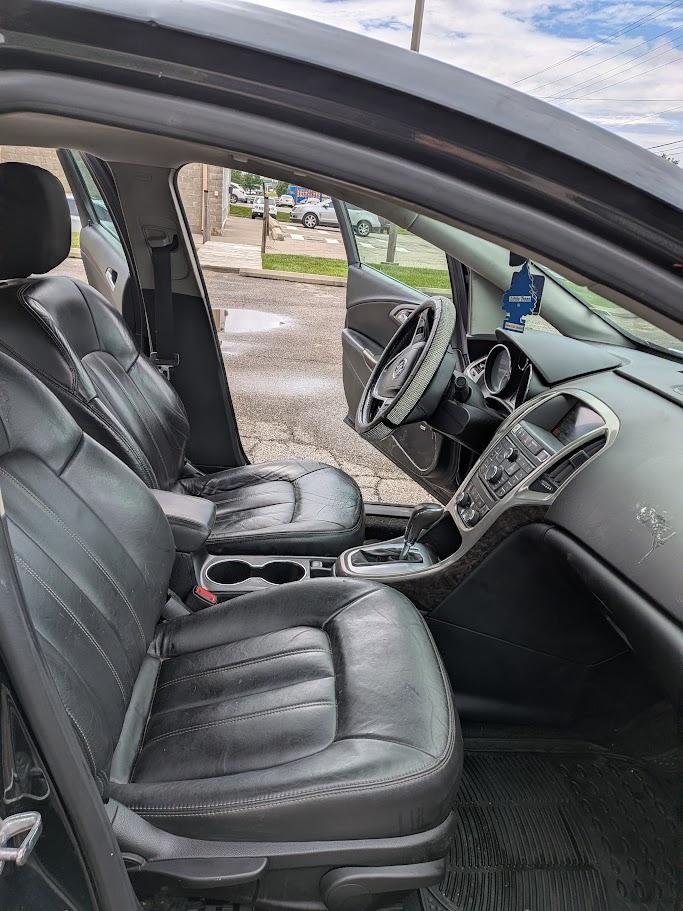 Buick Verano 4dr Sdn Leather Group 2014